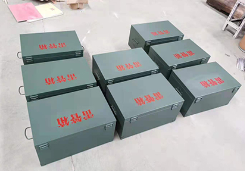 石楼炸药箱和雷管箱一般是怎么存放的？