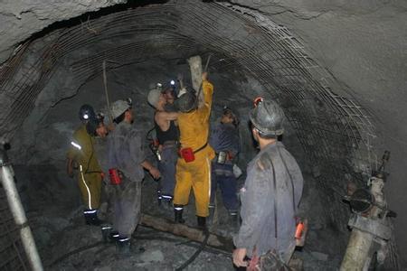 石楼工程爆破中的危险因素分析以及应对工程爆破危险的措施